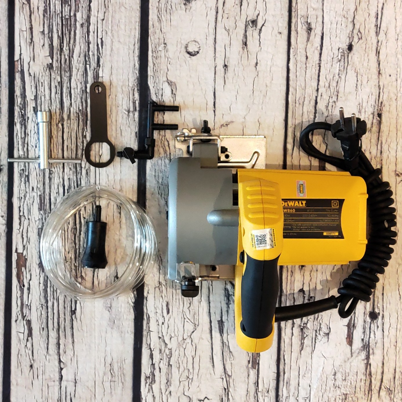 [HCM]Máy Cắt Gạch Đá DEWALT DW860 1.300W