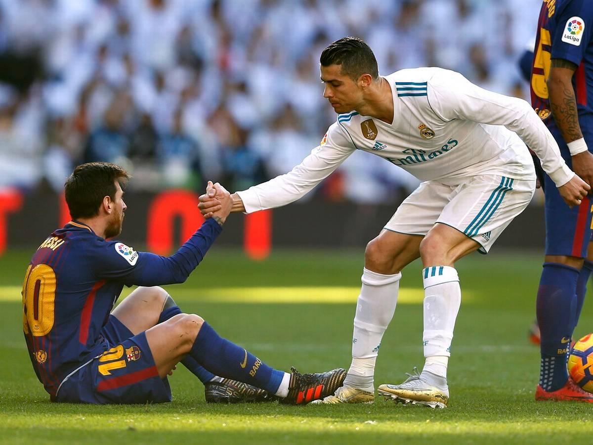 combo 8 decal dán tường khổ A4 Messi và CR7