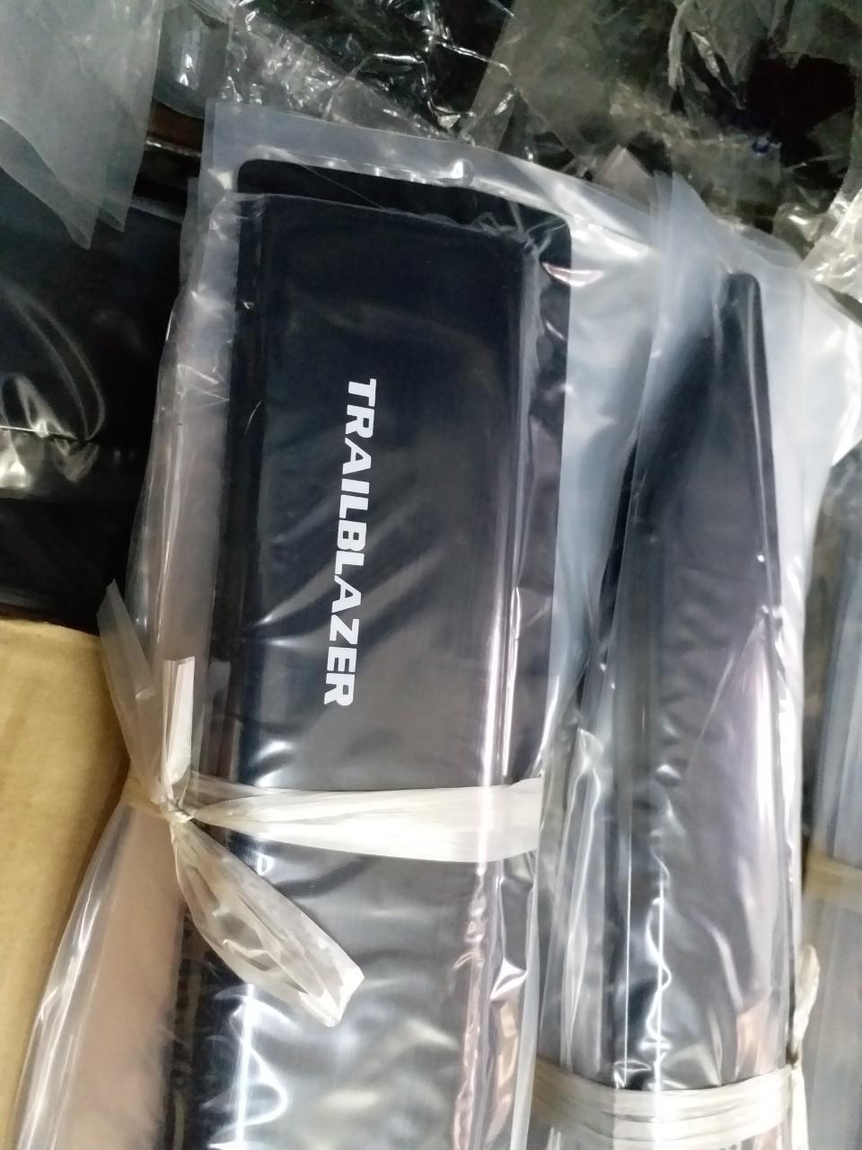 Bộ vè che mưa đen cao cấp xe Chevrolet Trailblazer 2017-2021