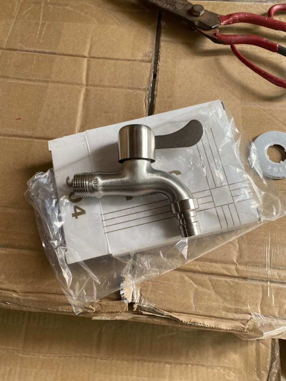 Van thoát nước,vòi xả nước