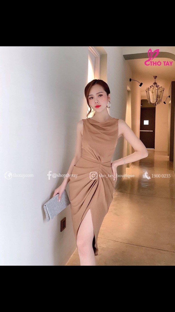 Đầm sát nách nhúm eo umi-QH