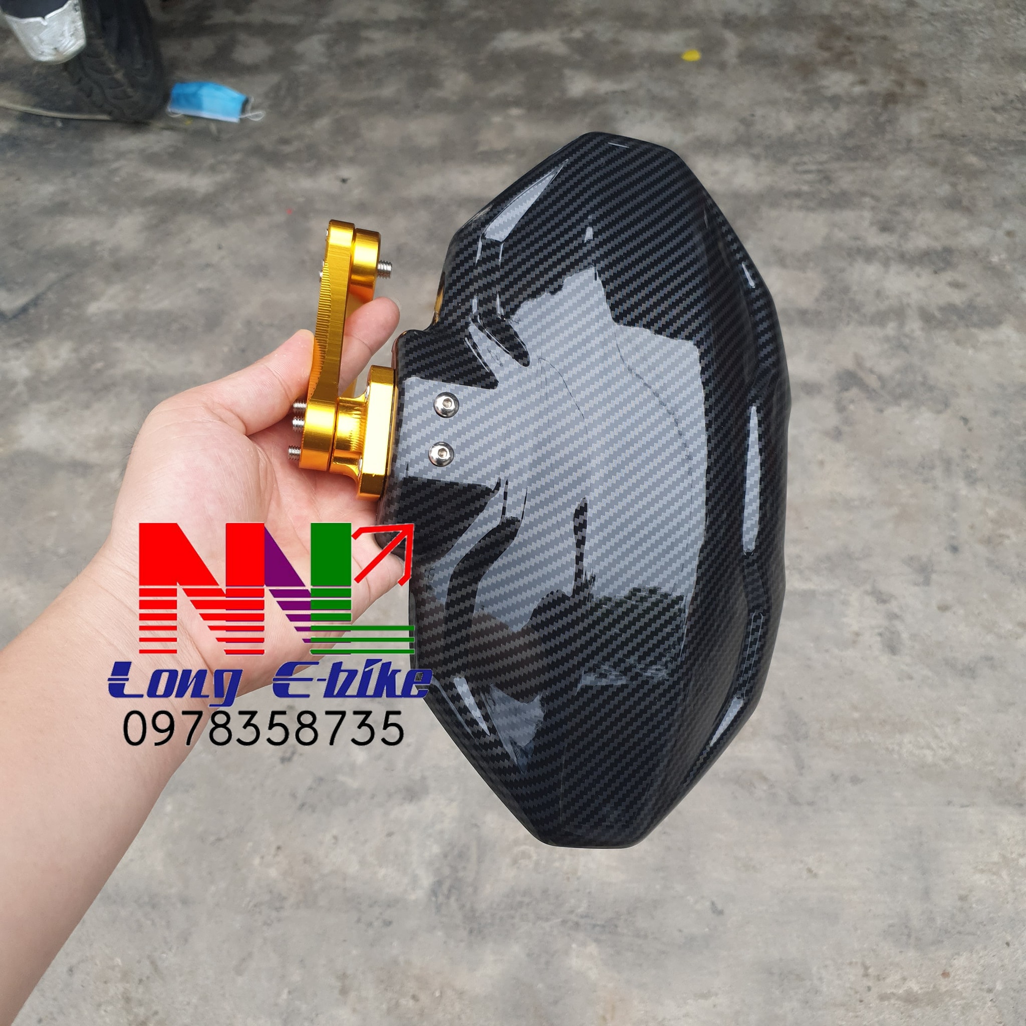 chắn bùn CNC cacbon dành cho xe điện , xe máy