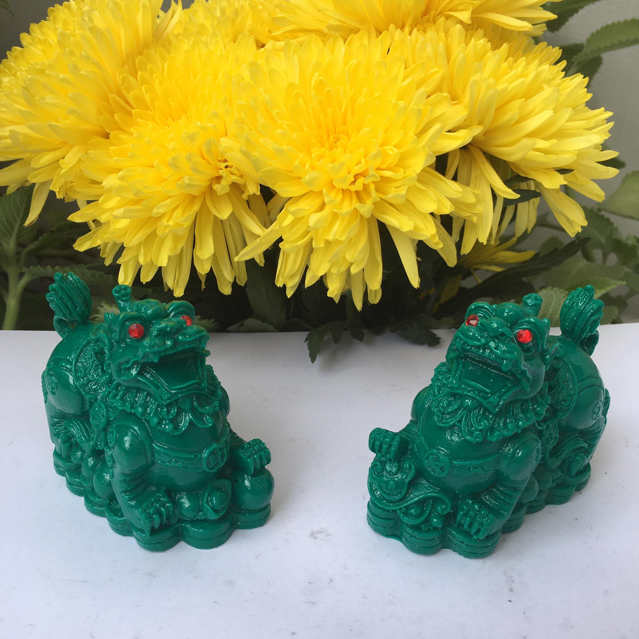 Cặp Tượng Tỳ Hưu màu xanh Lá đậm  mang tài lộc may mắn