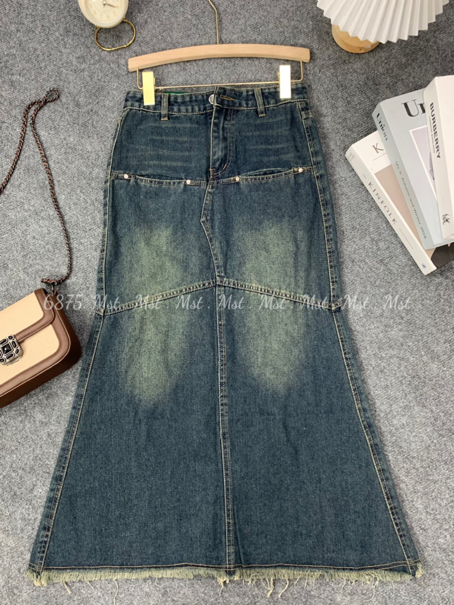 Chân váy jeans maxi đuôi cá dáng dài cv6857