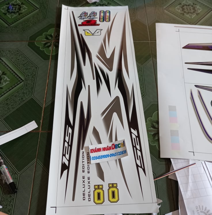 tem rời AB 2013 đen xe trắng