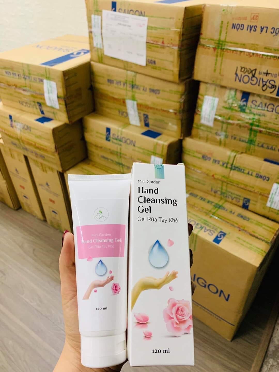 Gel rửa tay khô Mini Garden 120ml