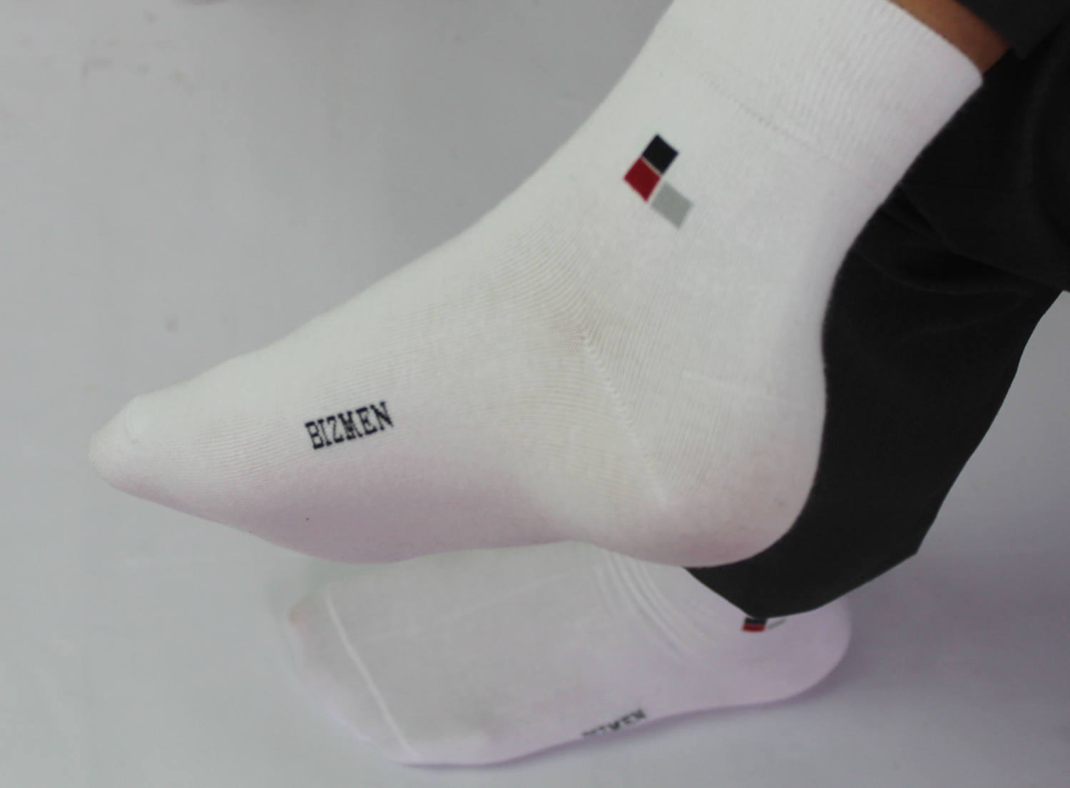 Tất nam BIZMEN cổ dài CO01
