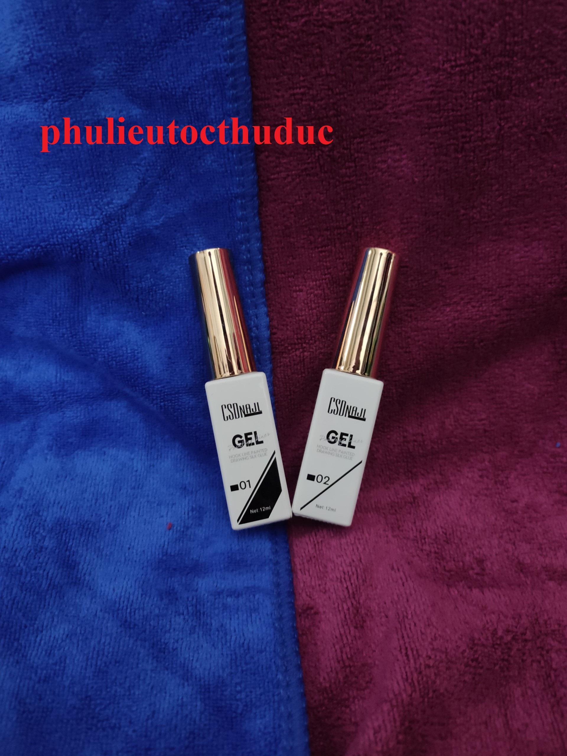 Cọ vẽ móng gel CSD Nail có màu trắng và màu đen