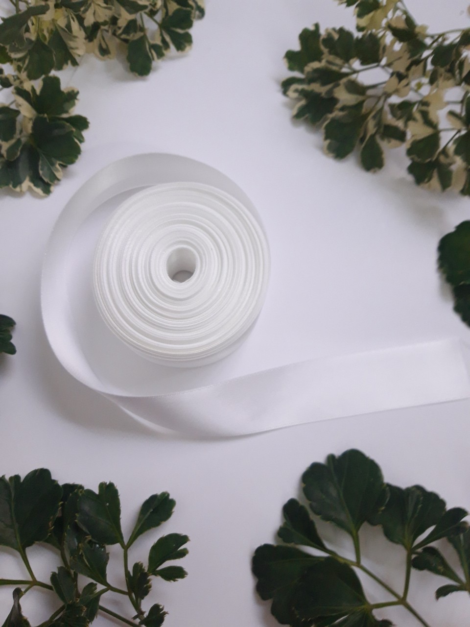 1M rybang sating 2 mặt cao cấp ( đường kính 2,5 cm, làm cột nơ trang trí Handmake)