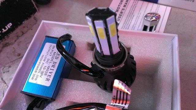 [HCM]Bóng Đèn LED Xe Máy 6 Tim Siêu Sáng (  nhập khẩu fullbox)