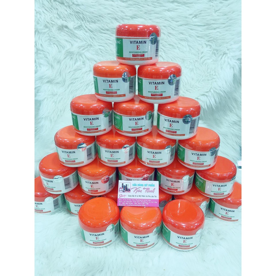 Kem Giữ Ẩm massage mặt Vitamin E Darling 175g