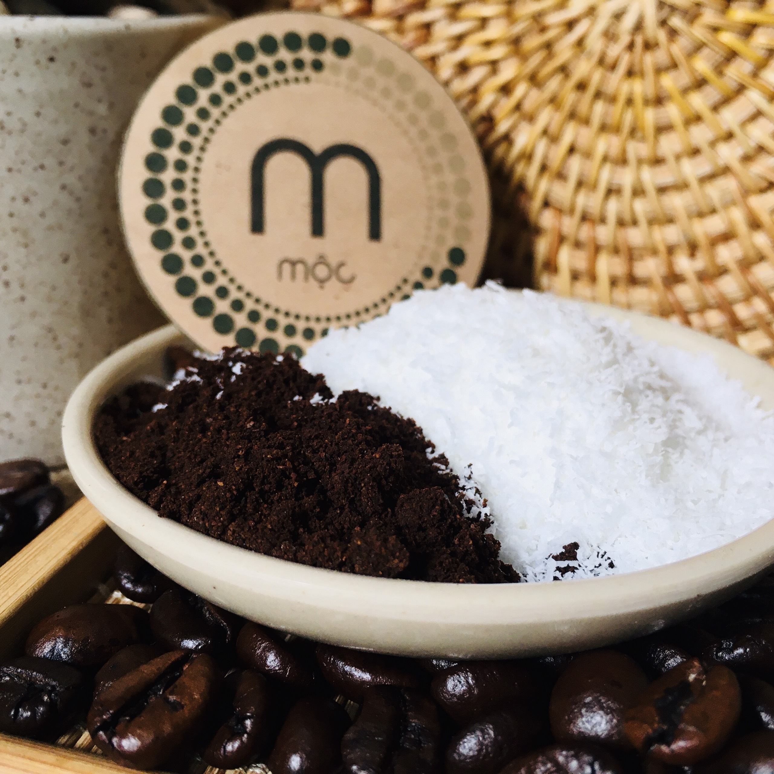 Bột mặt nạ cà phê dừa MỘC - cafe nguyên chất tẩy tế bào chết, se khít lỗ chân lông, làm mịn da gói dùng thử 10g và chai 100ml, 200ml chính hãng