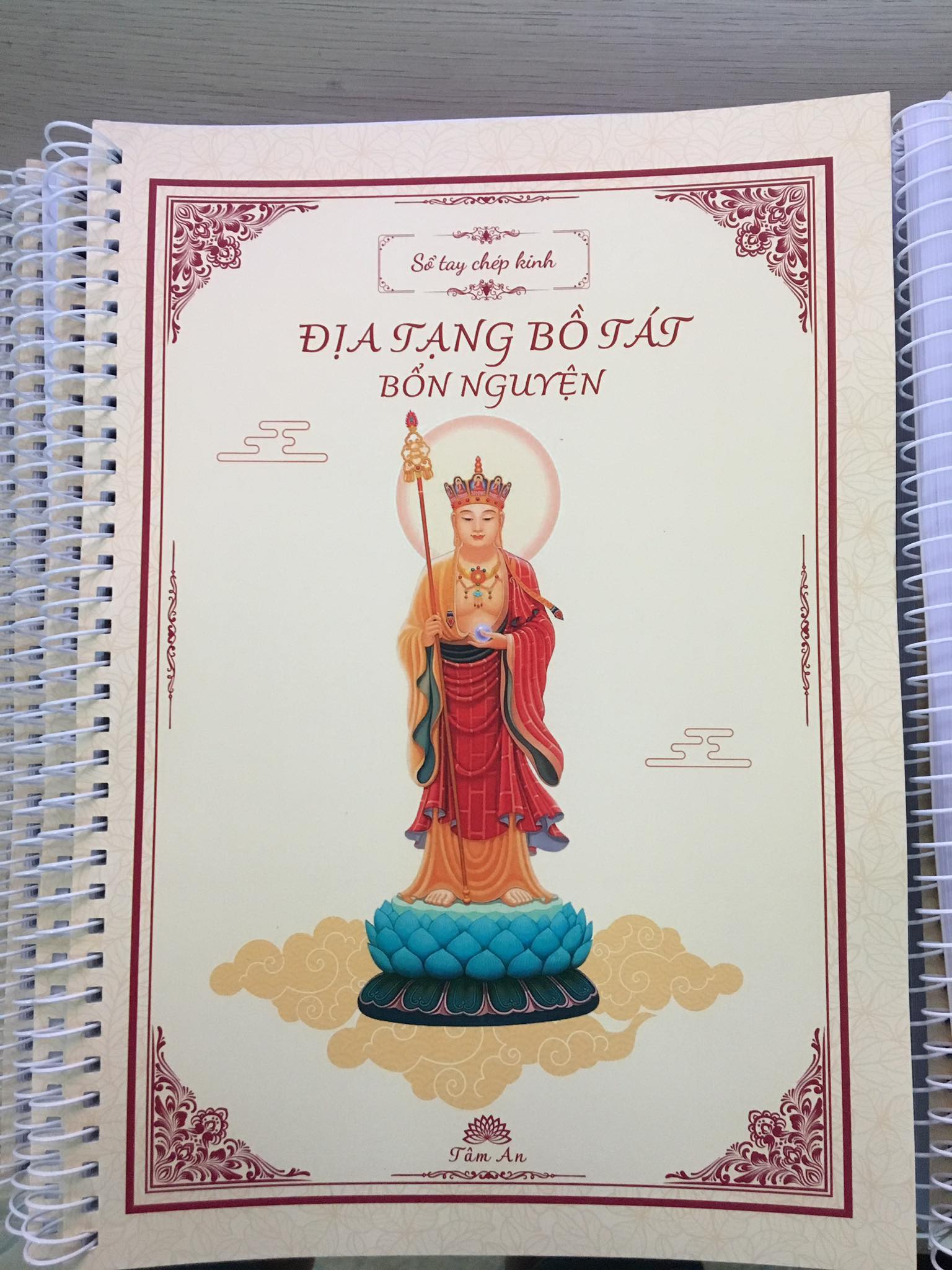 Vở chép kinh địa tạng cao cấp chữ MỜ - Khổ a4 cực đẹp - Sổ tay chép kinh Địa Tạng Bổn Nguyện in mờ