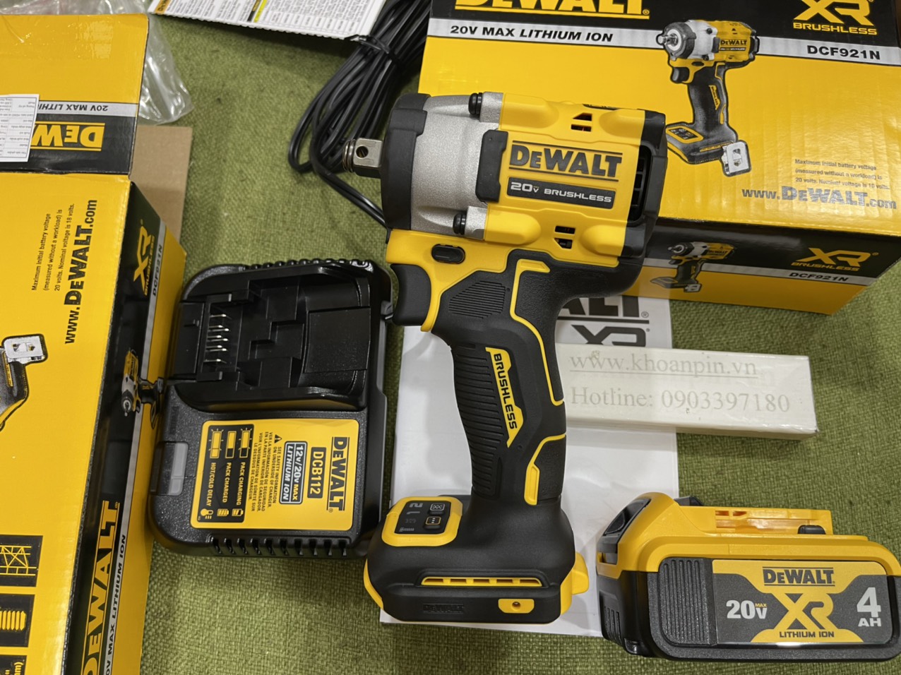 Máy siết bu lông pin Dewalt DCF921N (Thân máy)
