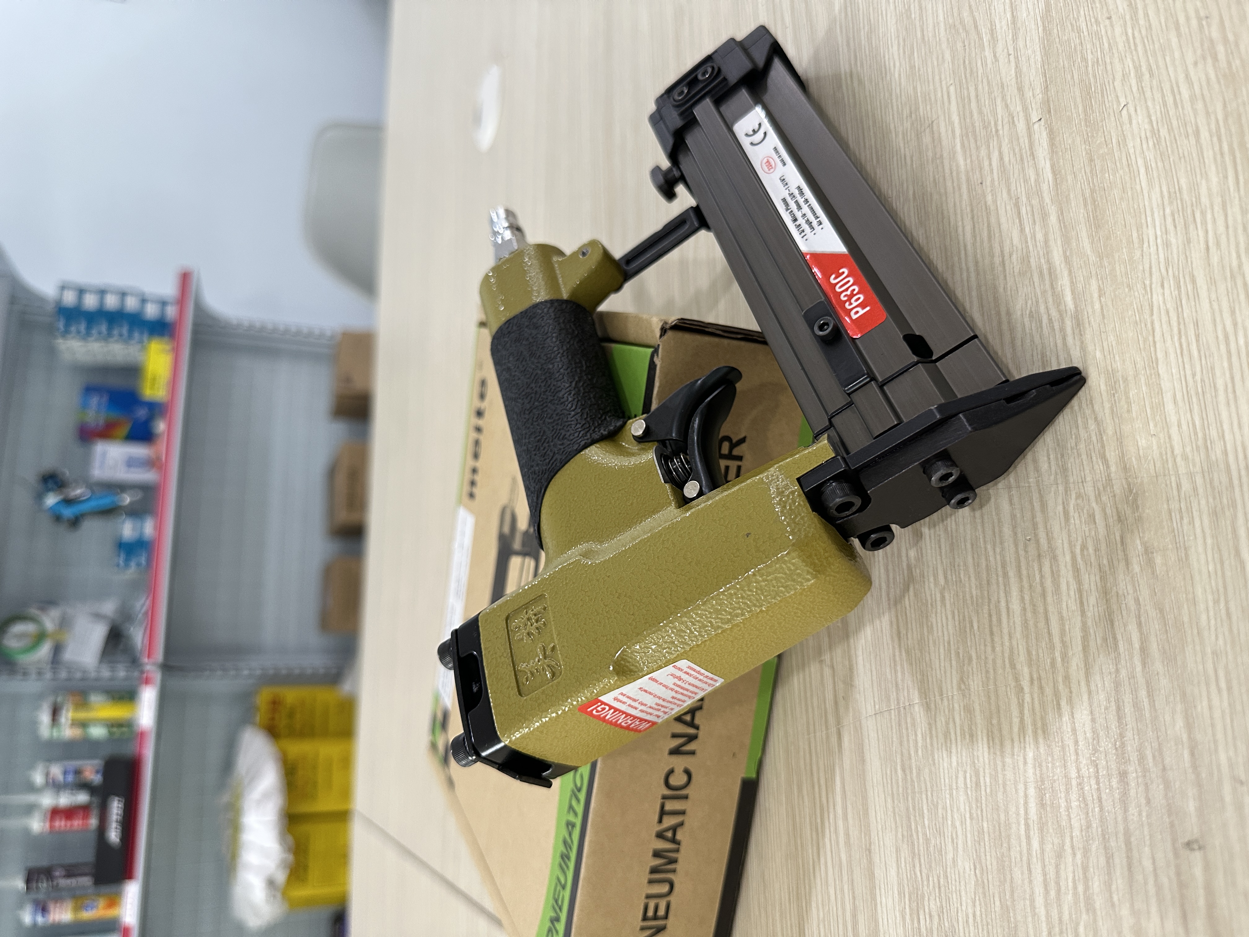 Súng bắn đinh chỉ (đinh đồng) Meite P630C