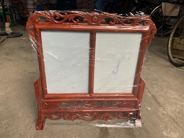khung ảnh thờ đôi gỗ hương (kích thước một ảnh 25 x 35 cm)