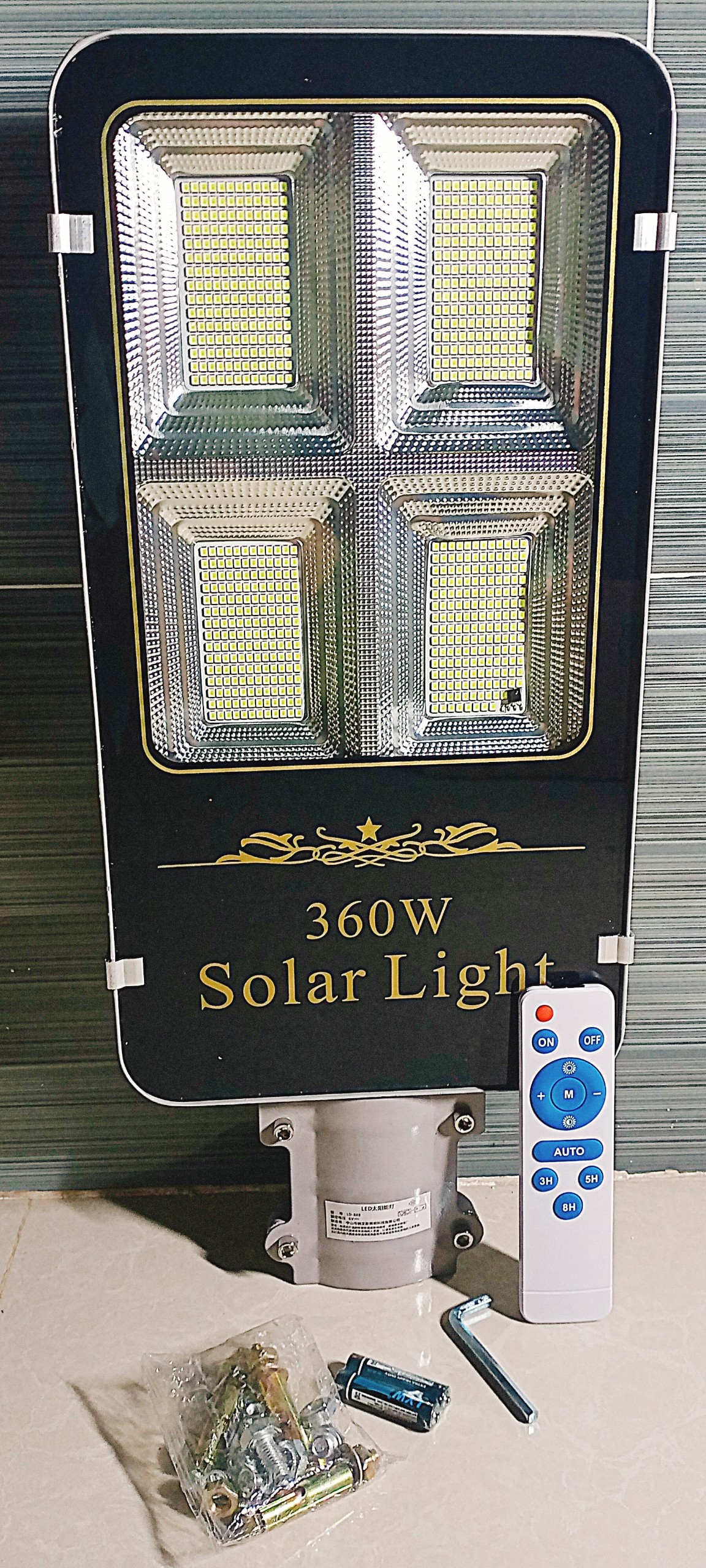 Đèn đường năng lượng mặt trời pin rời 200W