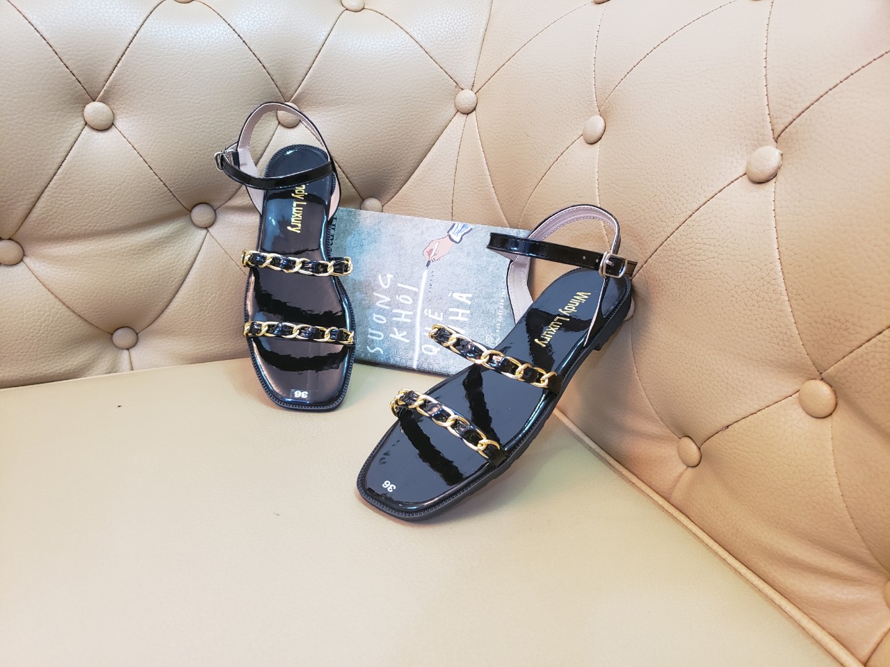 GIÀY SANDAL QUAI XÍCH
