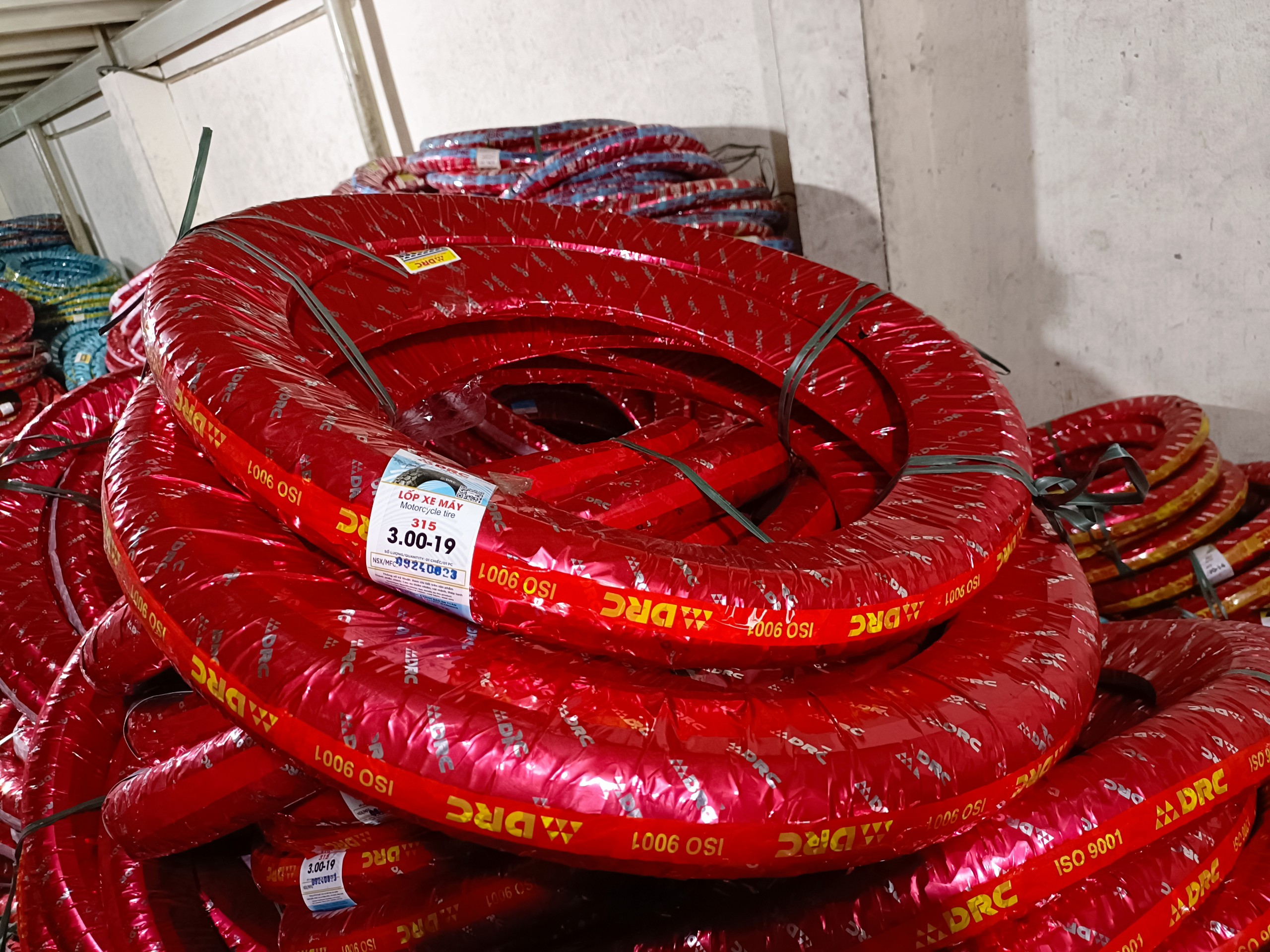 Vỏ/Lốp Xe Ba Gác (Dùng Săm) 300-19