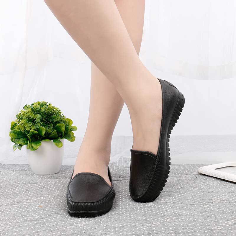 Giày nhựa nữ giả da đi mưa tiện lợi