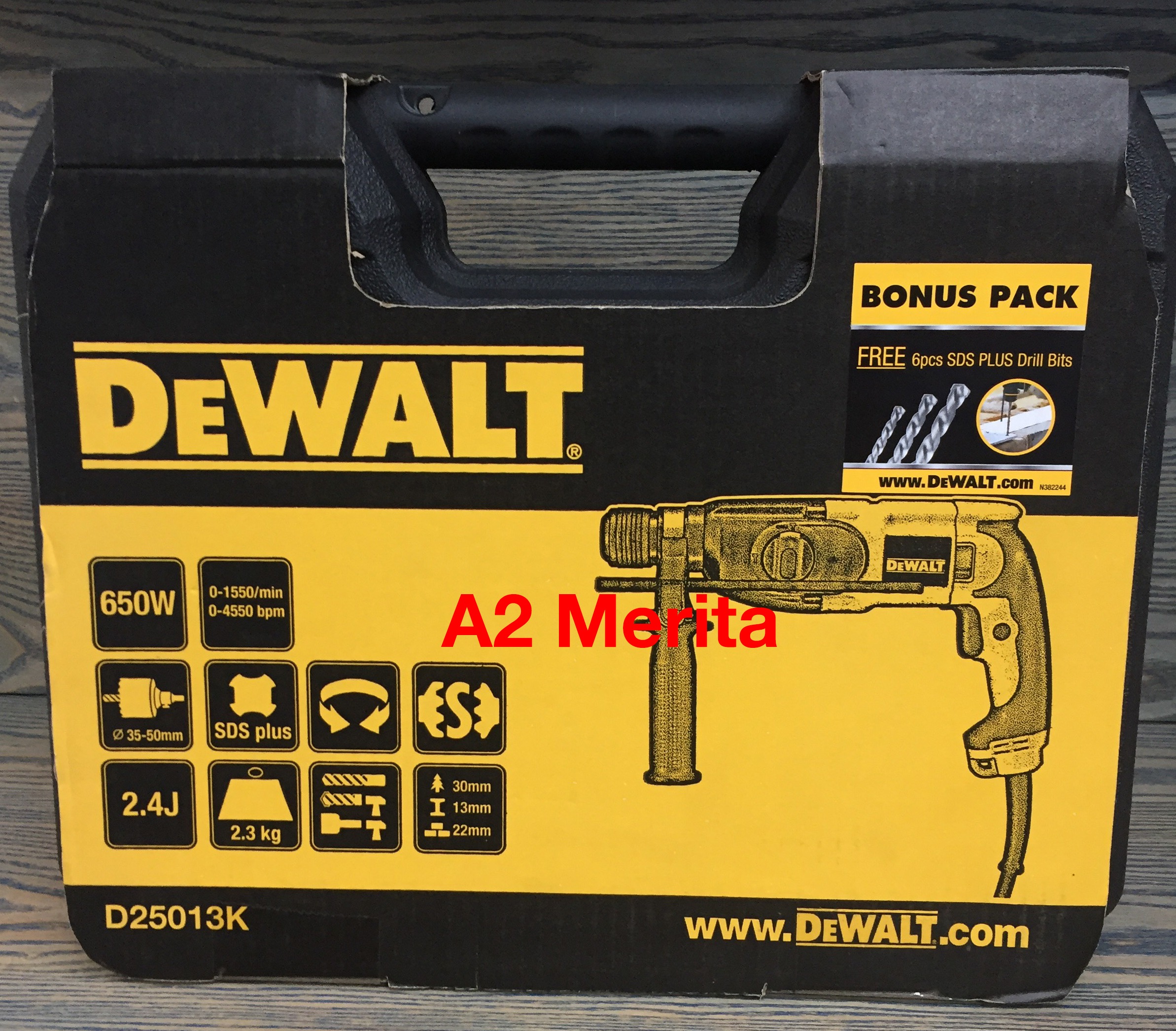 Máy Khoan 3 Chức năng  650W  DeWalt D25013K (Tặng kèm 3 mũi khoan beton)