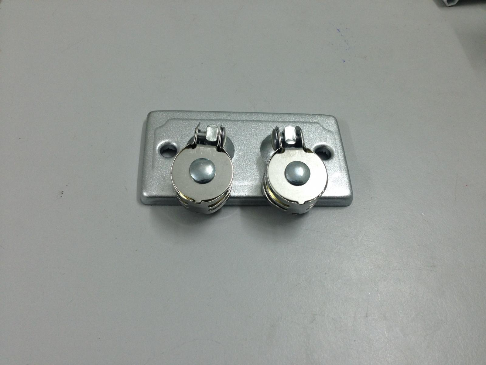 Bộ pully và dẫn hướng cho giàn phơi thông minh
