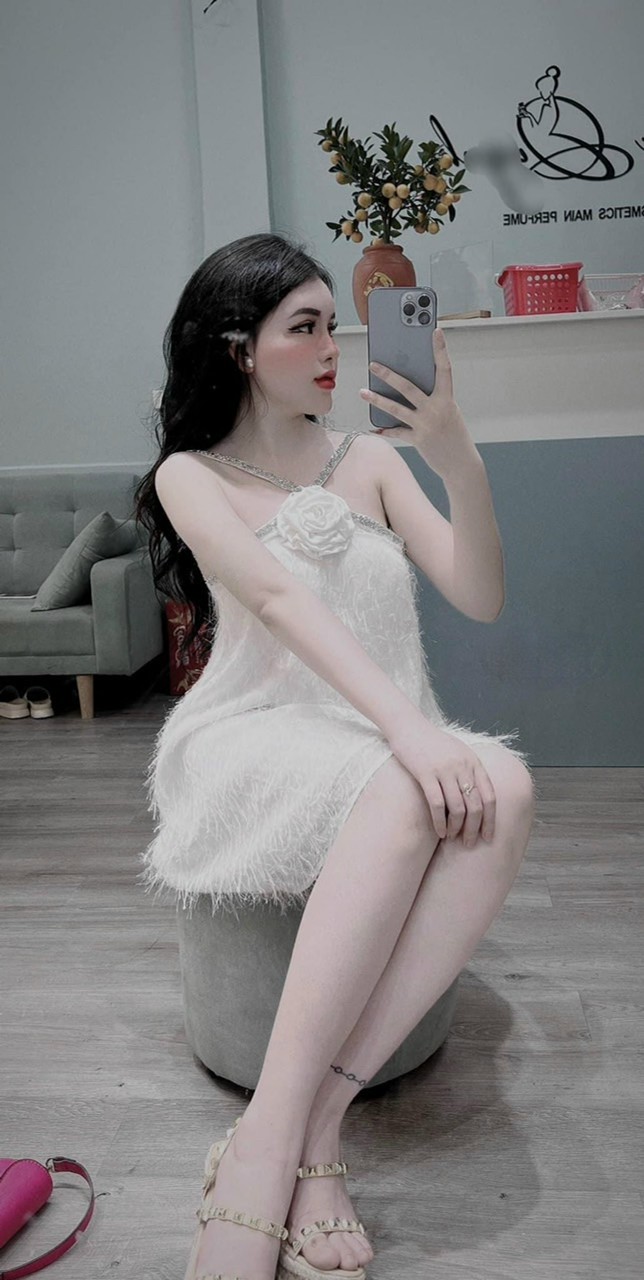 [Mới] Đầm Suông Lông Vũ Cổ Yếm Kết Bông (ảnh Thật)