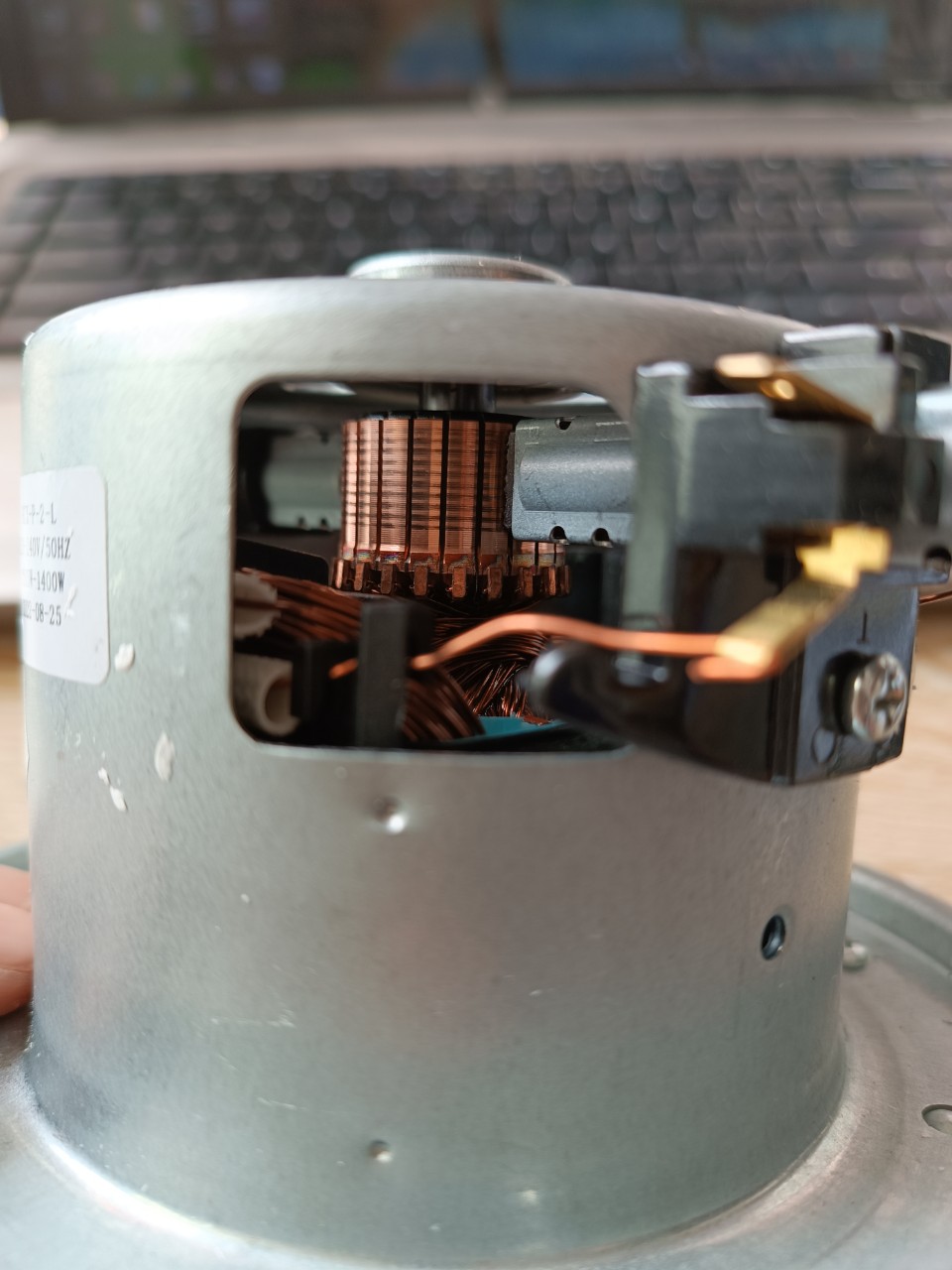 Động cơ máy hút bụi thay cho máy hút bụi Hitachi