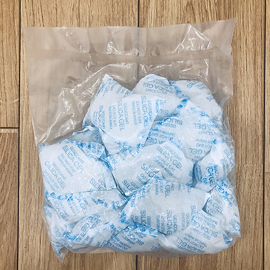 Gói hút ẩm Silicagel loại 30 gram (1kg có 33 gói nhỏ kích thước 7,5x8,5cm)