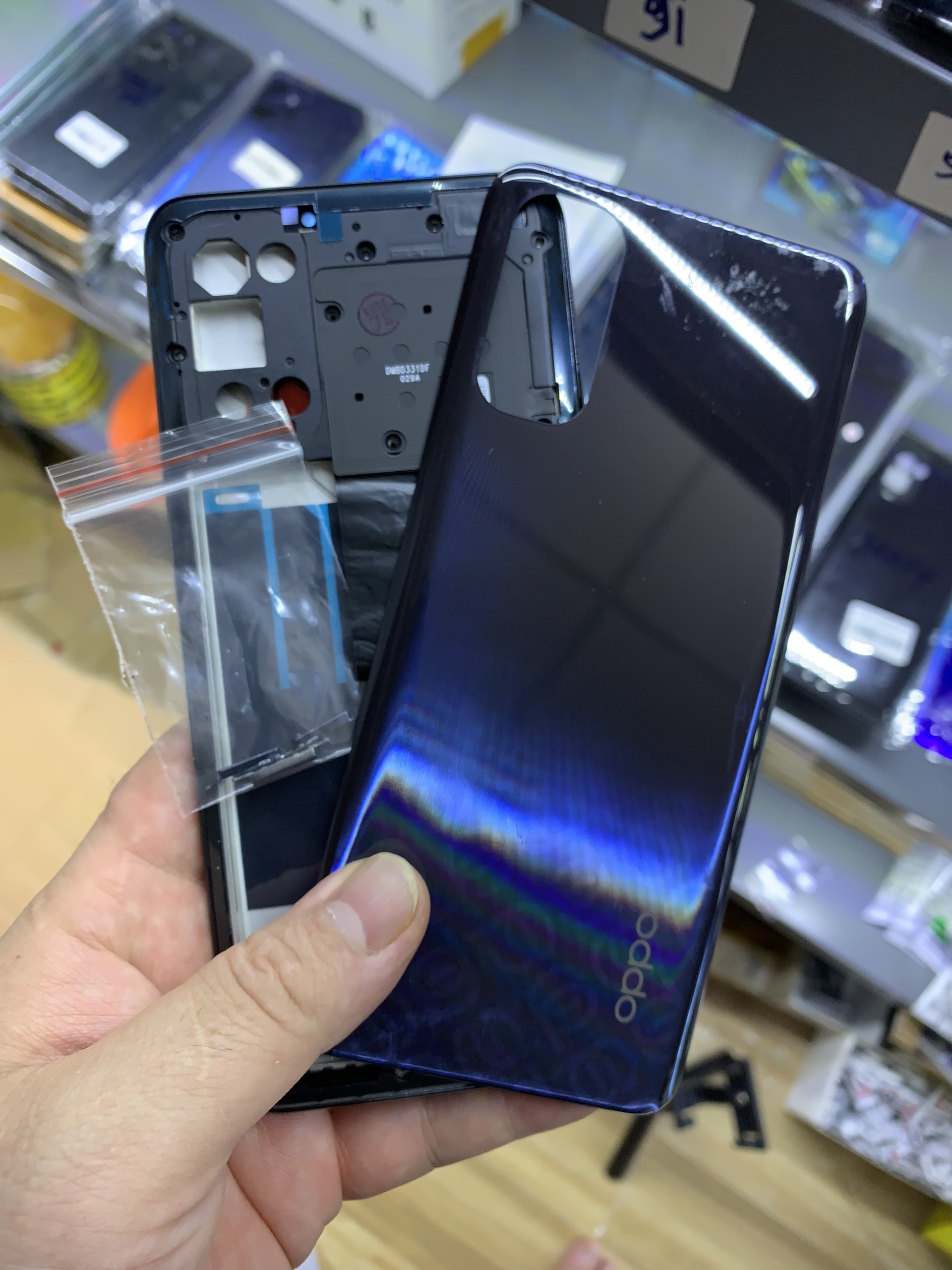 Bộ xương vỏ oppo Reno 4 - 4G ( Gồm khung xương, viền, lưng, phím bấm, khay sim )