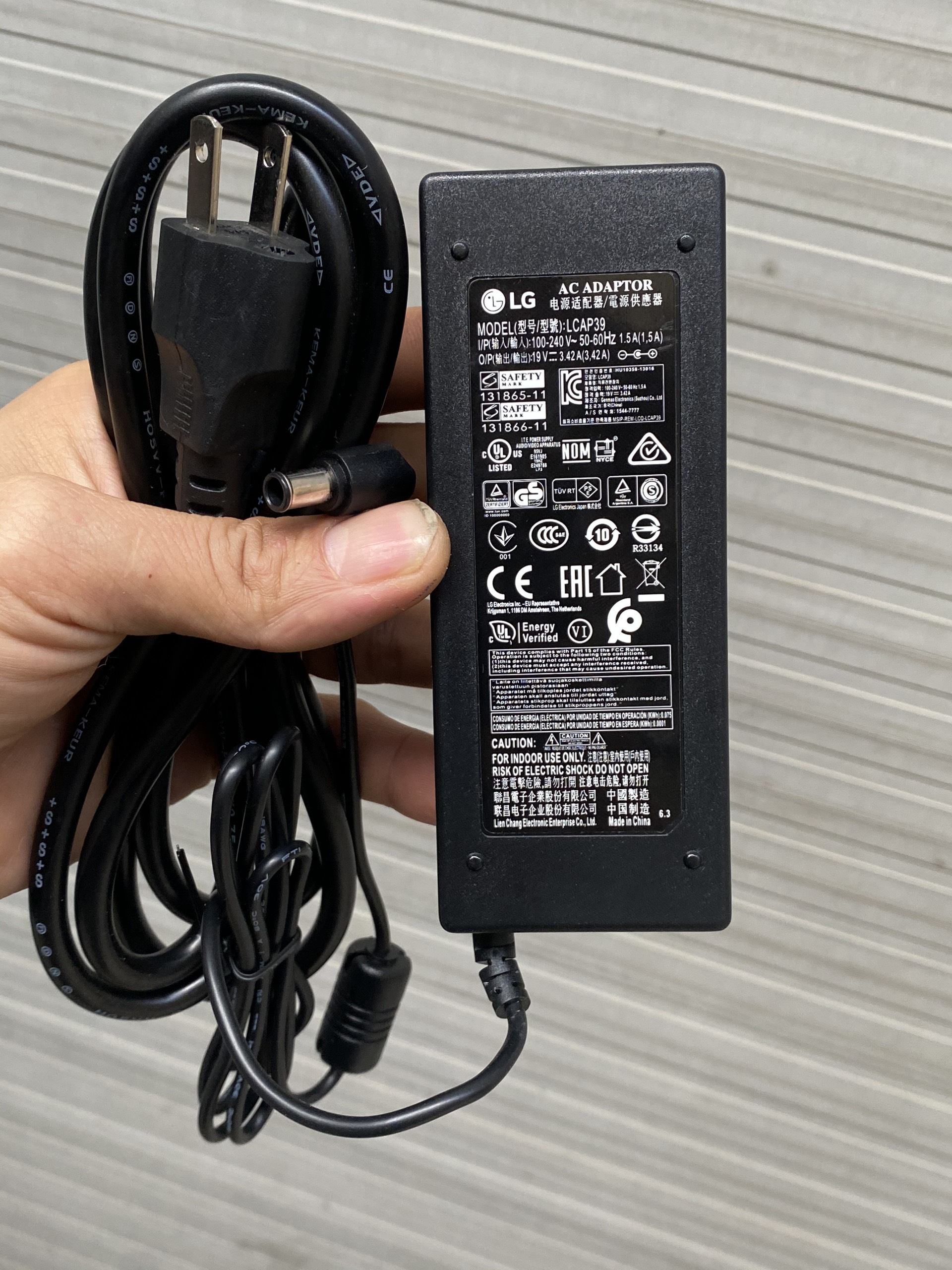 Adapter nguồn tivi lg 19v 3.42a bản gốc lg cung cấp