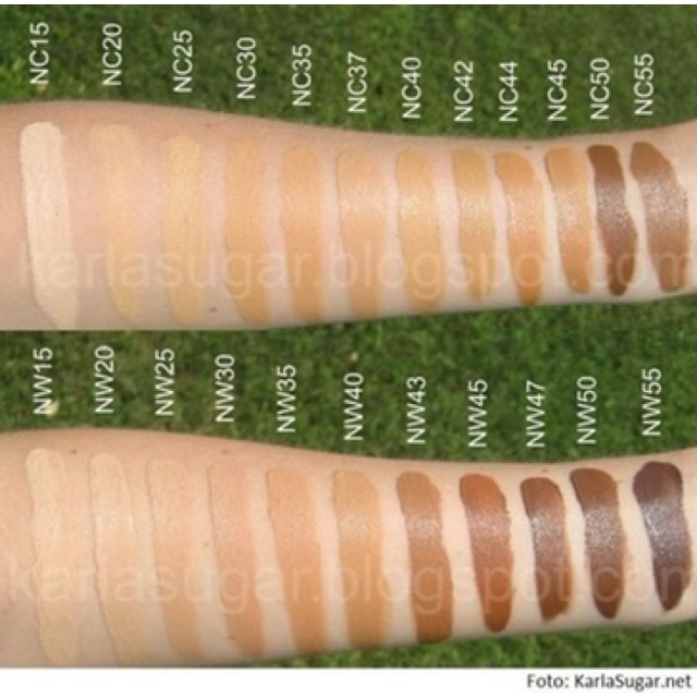 Kem Nền Studio Fix Fluid Foundation SPF 15
