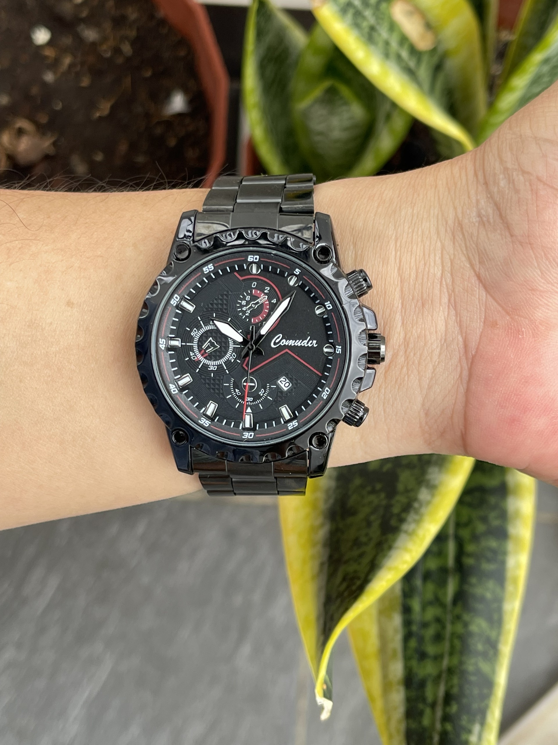 Đồng hồ nữ Rado vỏ đá kính saphia Thụy Sĩ chạy pin hàng Si