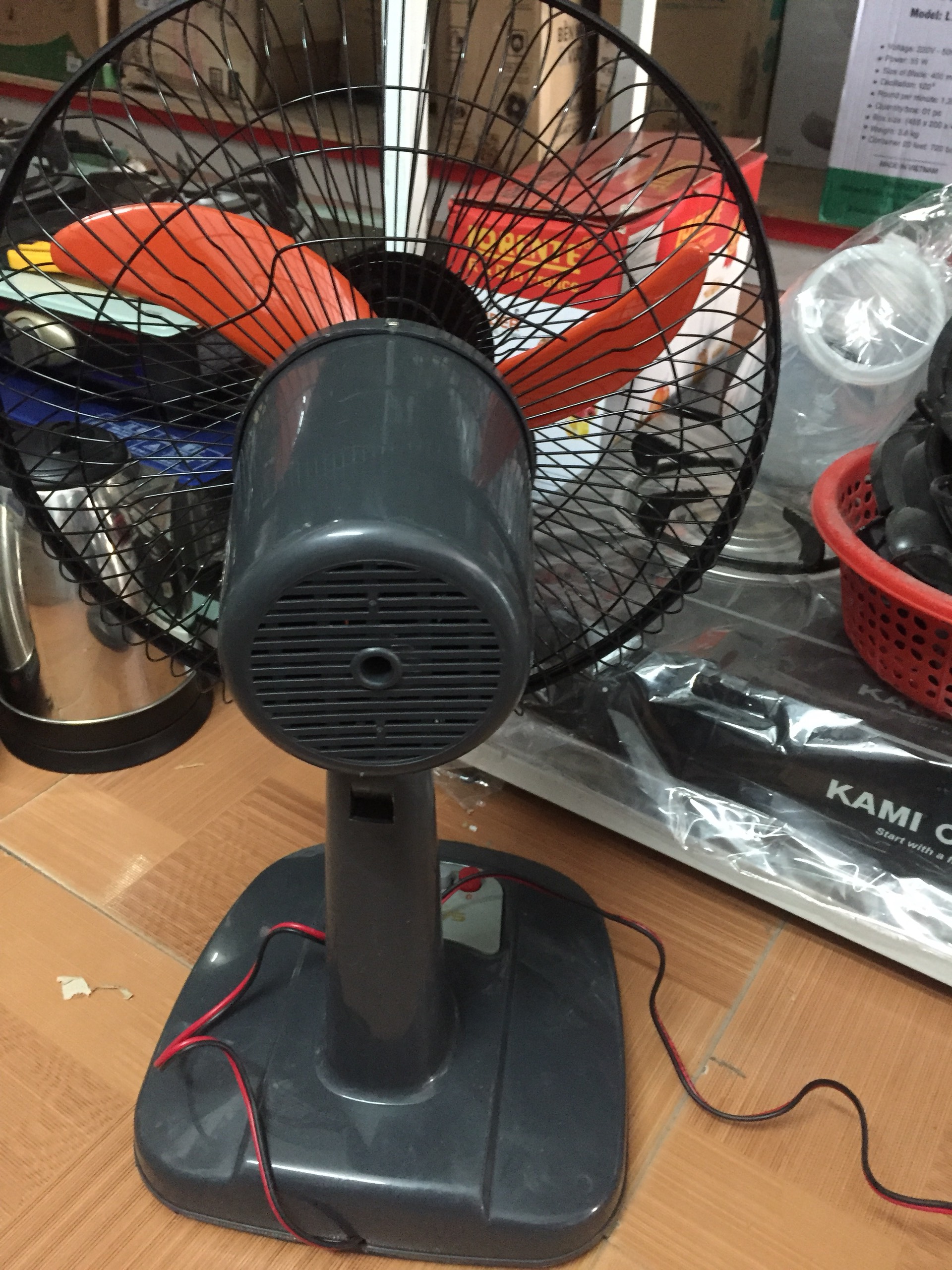 Hn quạt ác quy 12v quạt để bàn kẹp bình ắc quy 12v loại có tút năng công suất lớn