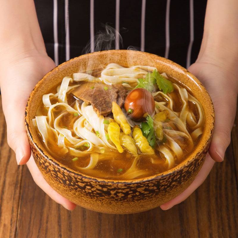 Cốc phở bò Quảng Đông đủ vị siêu ngon, hit hot, sợi phở dai ngon