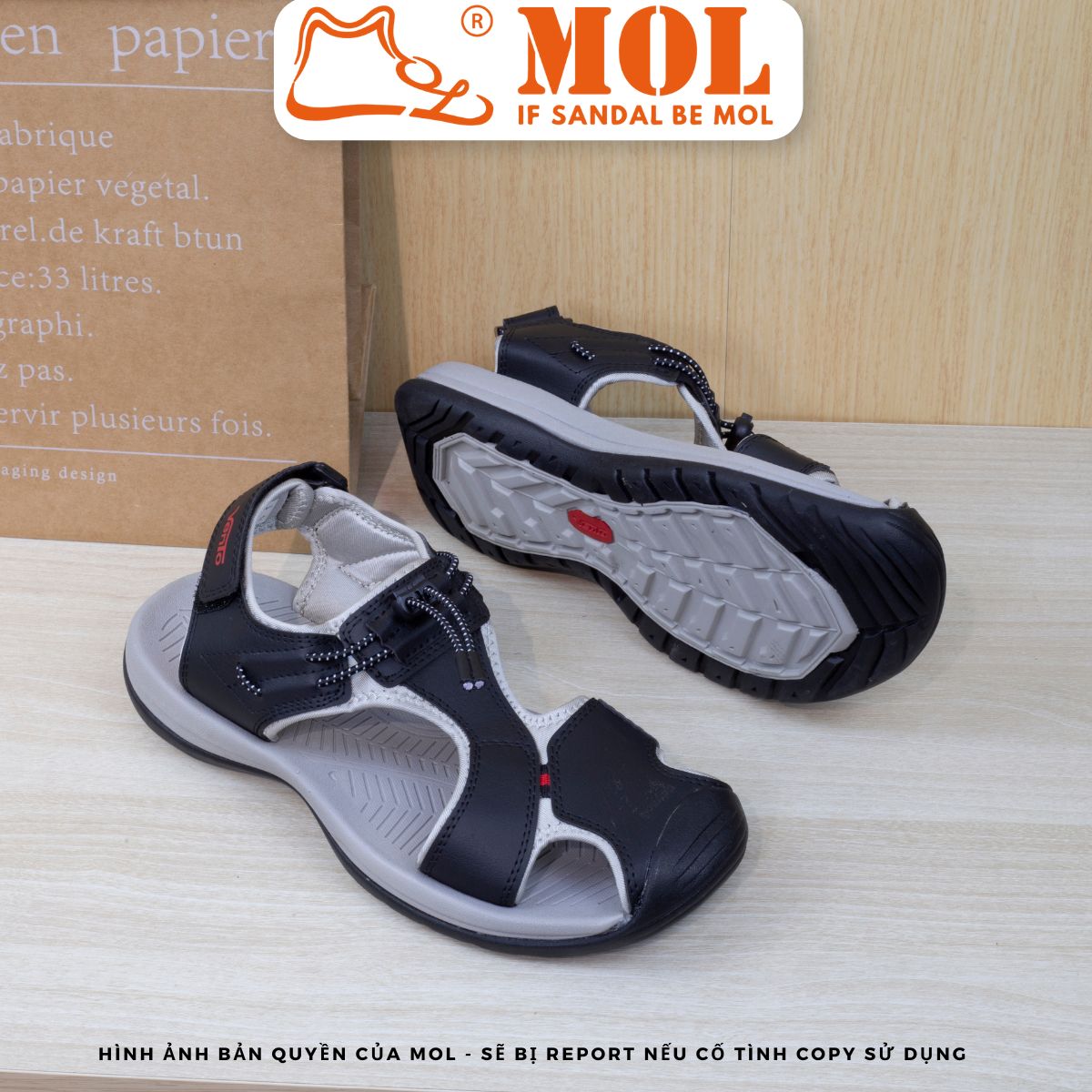Sandal nam quai bít mũi hiệu Vento SD7609B màu đen