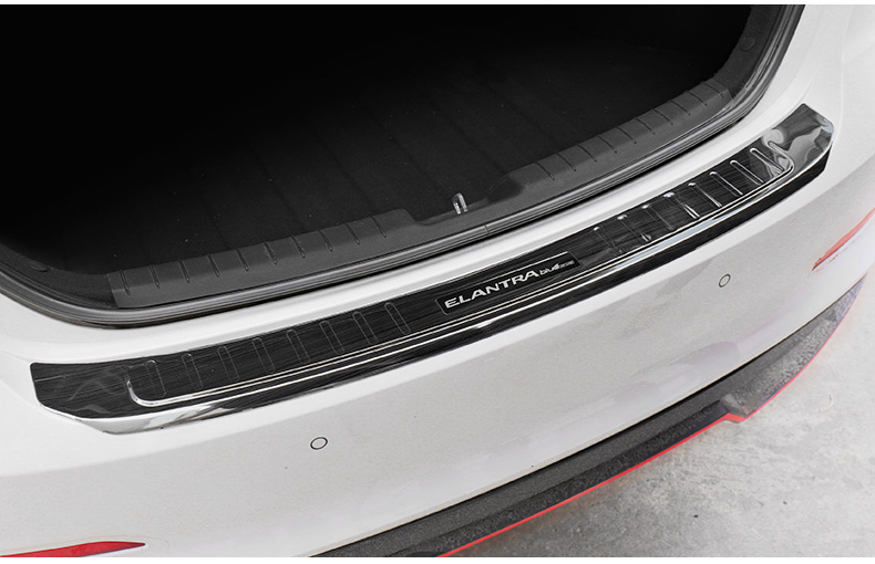 Ốp chống trầy cốp Hyundai Elantra 2016-2020
