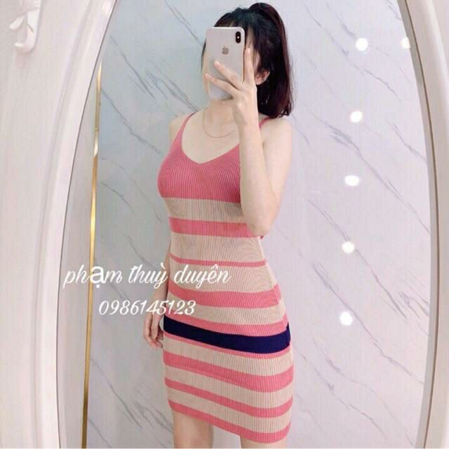 Đầm len hai dây sọc cổ tim siêu xinh
