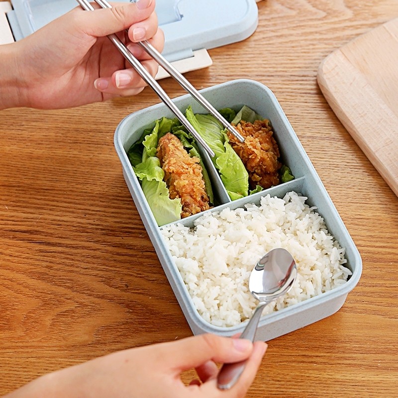 Hộp cơm lúa mạch 3 ngăn có kèm thìa và đũa inox