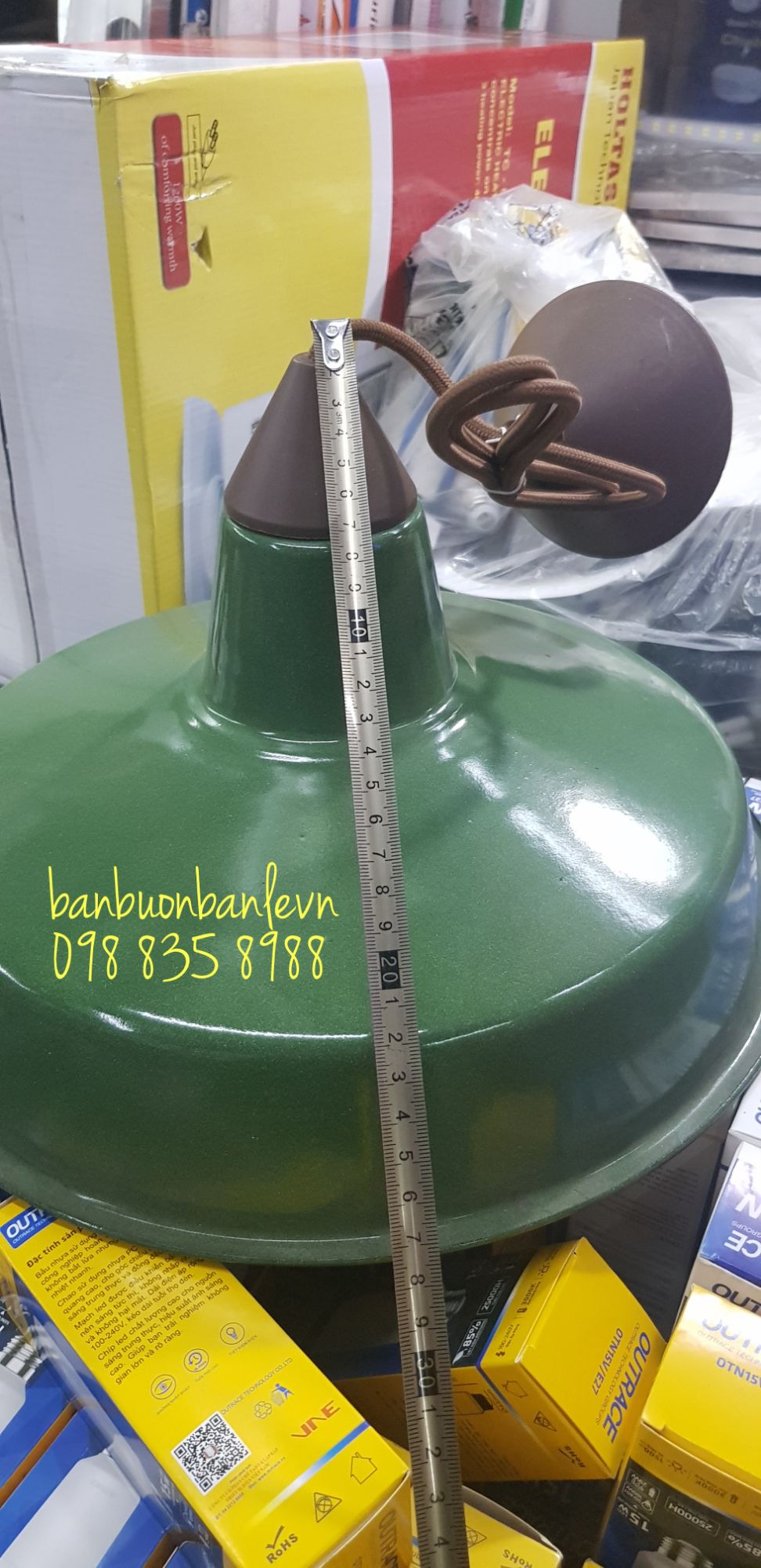 Chao đèn thả trần men D350