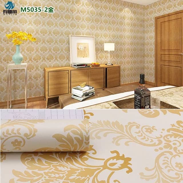 giấy dán tường họa tiết châu âu vàng ( cuộn dài 10m, khổ rộng 45cm, giấy có keo sẵn )