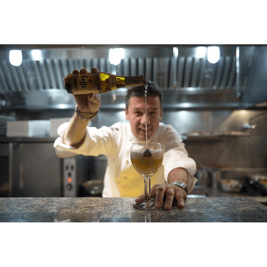 Thùng 24 Chai Bia Leffe Blonde (330ml / Chai)