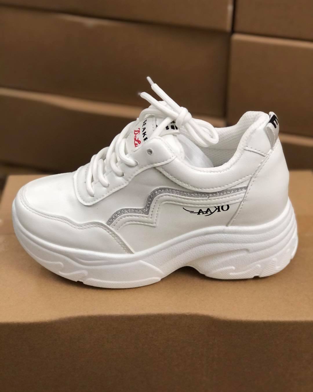 [HCM]Bata sneaker nâng đế trắng