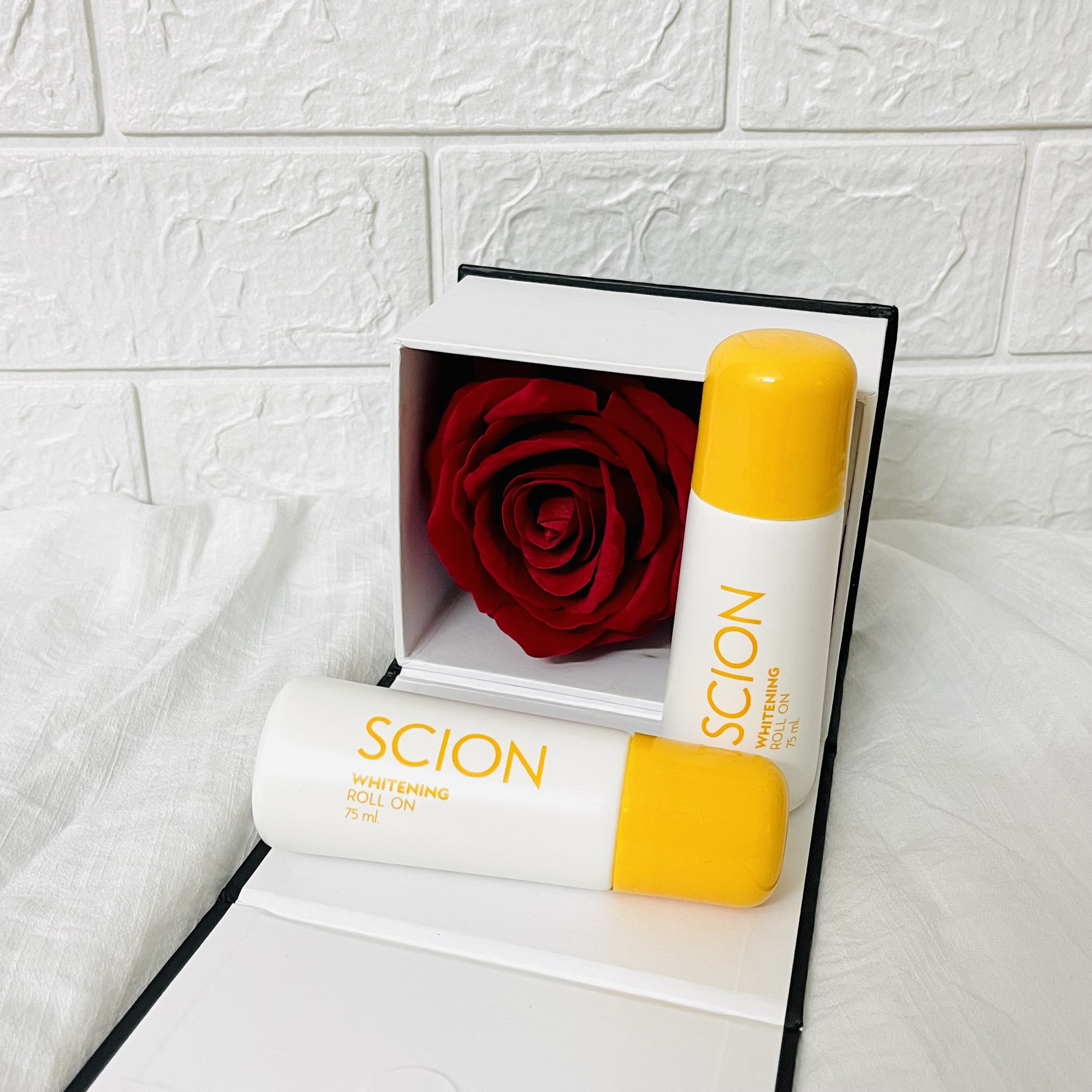 Lăn khử mùi trắng da Sicon mẫu mới