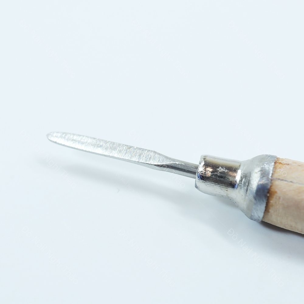 Cây lấy khóe móng chân cán gỗ