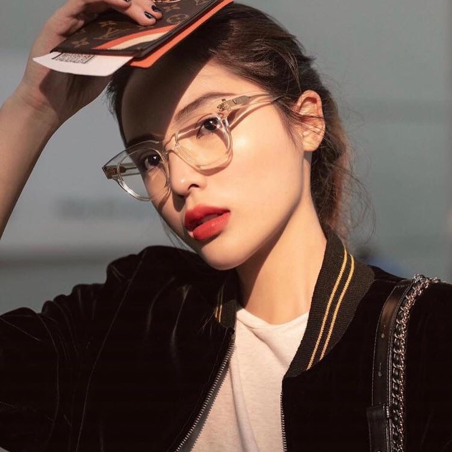 Kính trong suốt thời trang nam nữ siêu hack tuổi, gọng kính giả cận V 2 chấm sắt cực hot, freeship mắt kính chống bụi chống tia uv400