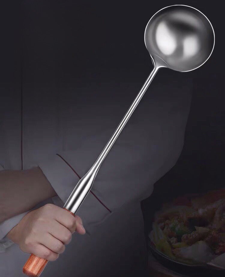Vá xào inox kiểu đức cán gỗ cẩm lai