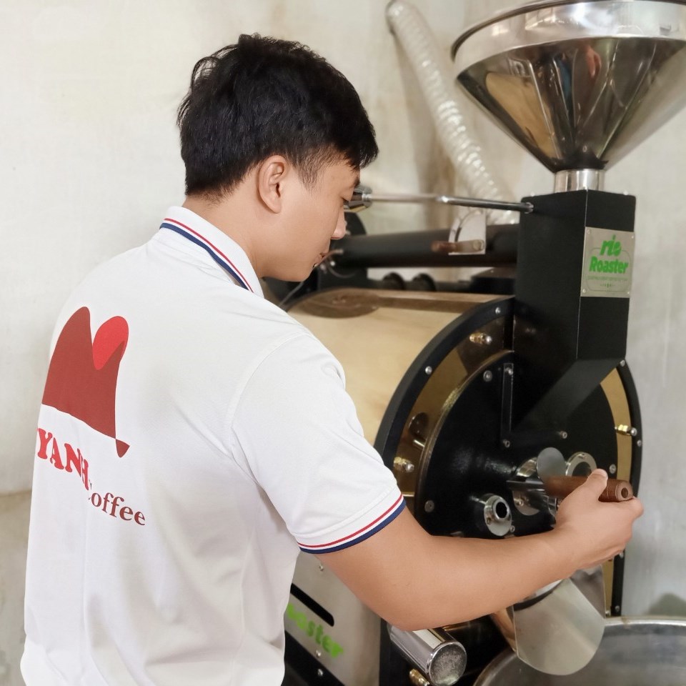 1 kilogram Robusta coffee ( LIGHT BROWN ) )