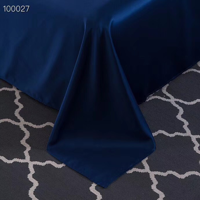 ( Lụa Loại 1) Ga Giường Phi Lụa Màu Xanh Đen Cao Cấp Mềm Mại Lan Pham Bedding