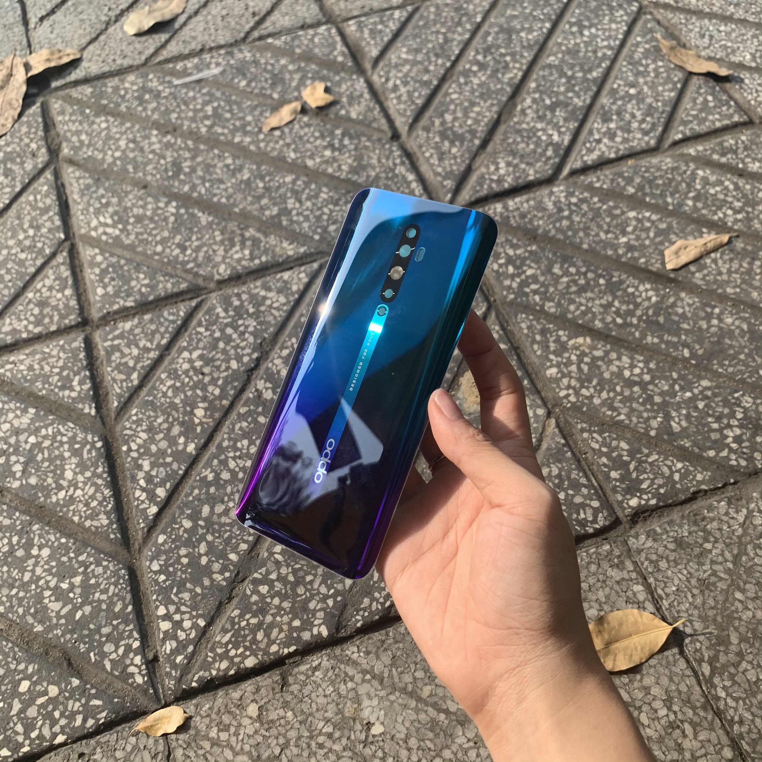 Mặt lưng / nắp lưng OPPO Reno 2F ZIN ) Tặng kèm keo dán lưng chai 15ml